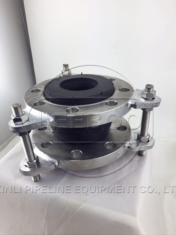 耐酸堿<a href=http://www.xinligd.com target=_blank class=infotextkey>橡膠接頭</a>使用現(xiàn)場